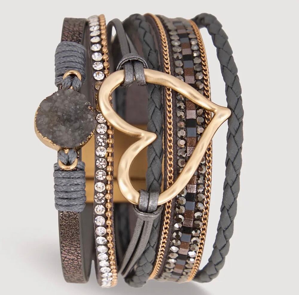 SAACHI Golden Heart Druzy Bracelet NWT